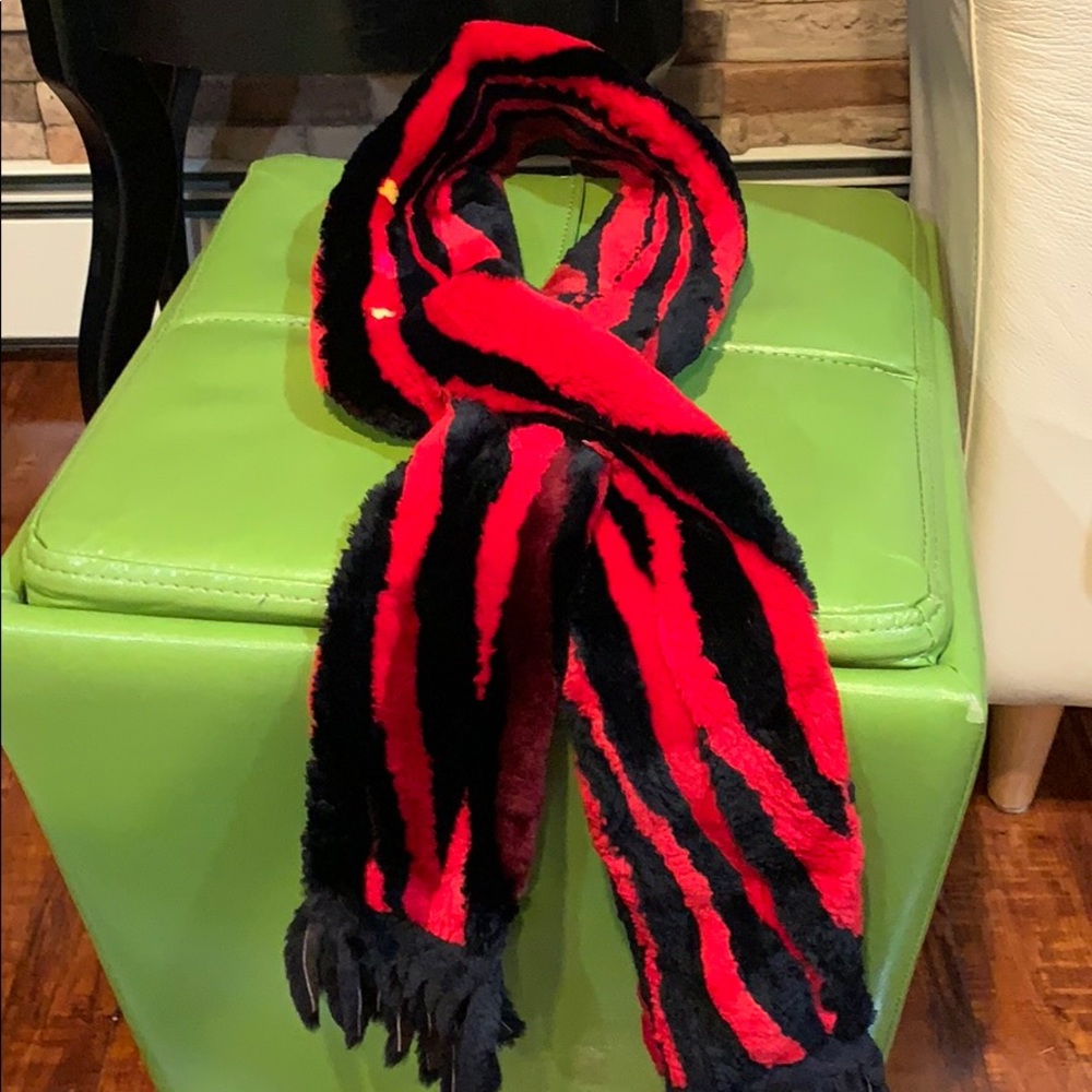 Beaver fur scarf